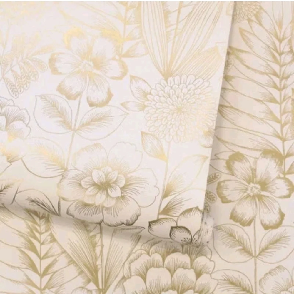 Tempaper & Co. Homestead Floral Removable Peel and Stick Wallpaper, Metallic